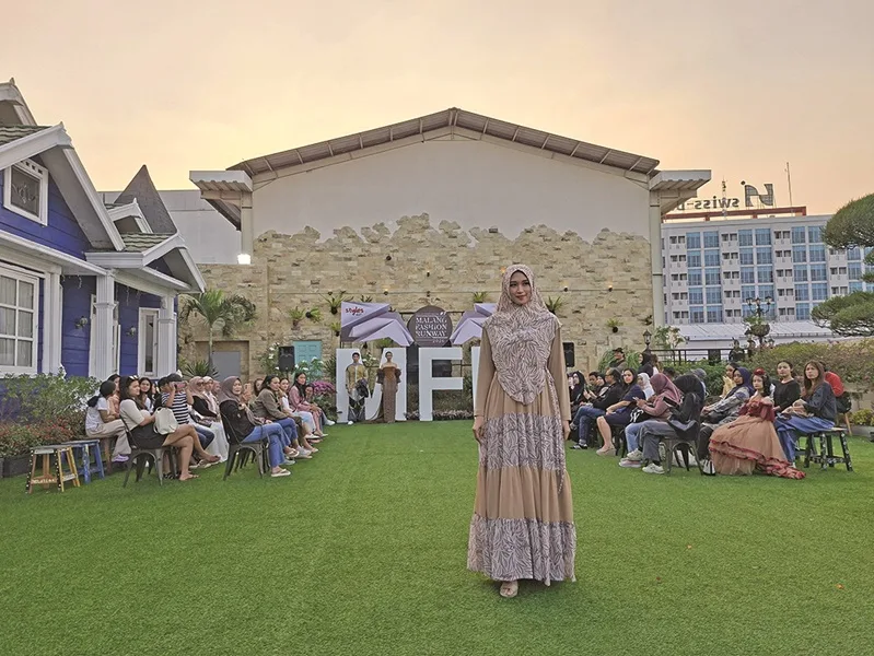 Malang Fashion Runway #7; Migi Rihasalay Tampilkan Teknik Tinggi, Lia Safira Debut Perdana