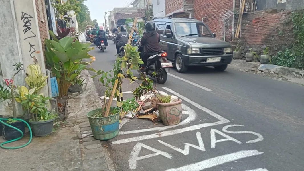 Jalan Industri Wendit Barat Berlubang, Arus Lalin Bergantian