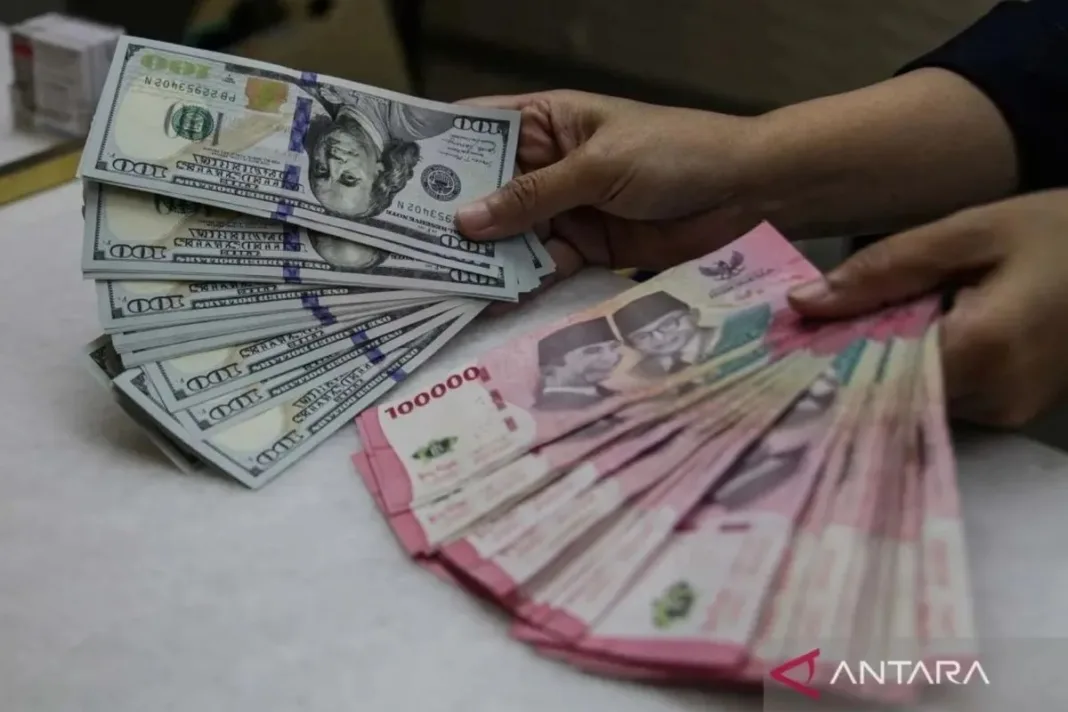 Rupiah Menguat, Pengamat Ungkap Penyebabnya