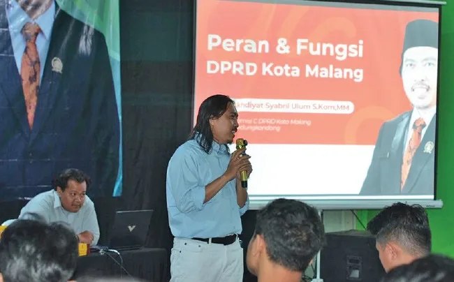 Serap Aspirasi Sekretaris Komisi C DPRD Kota Malang Dr H Akhdiyat Syabril Ulum, S.Kom, MM Tahun 2026; Warga Bebas Curhat, Lanjut Pendidikan Politik dengan Film