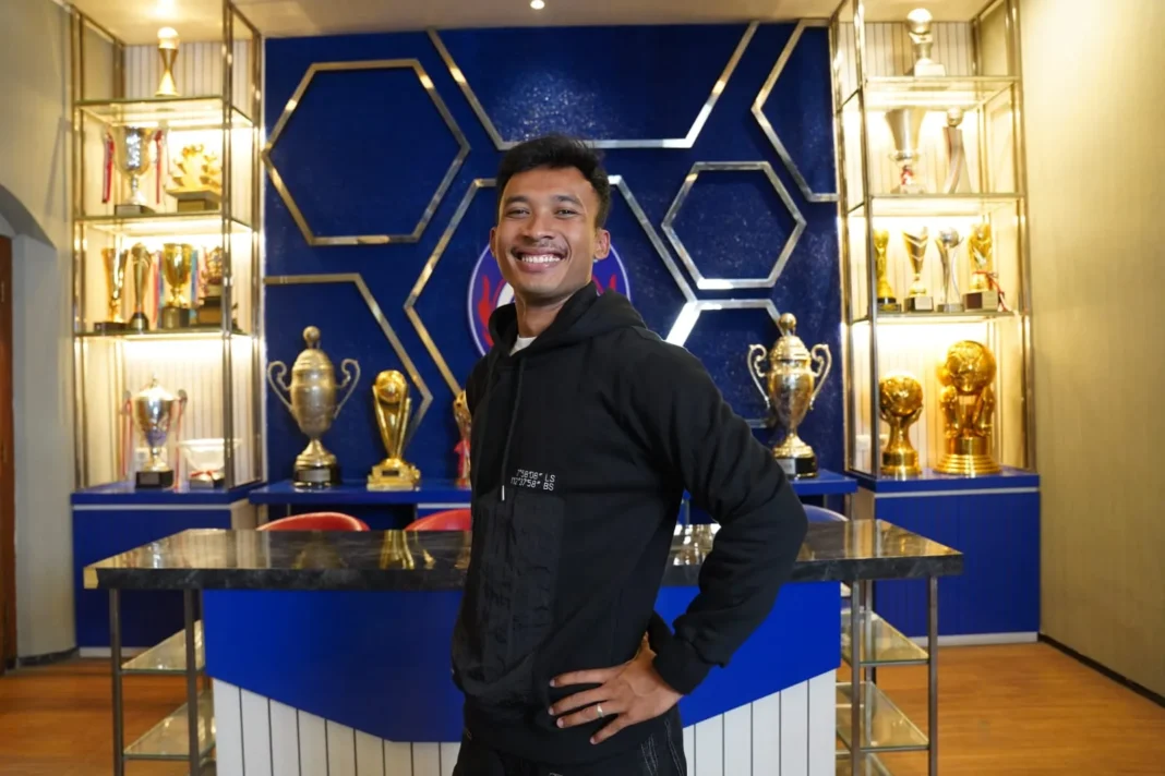 Arema FC; Robi Darwis Dikontrak 2 Tahun