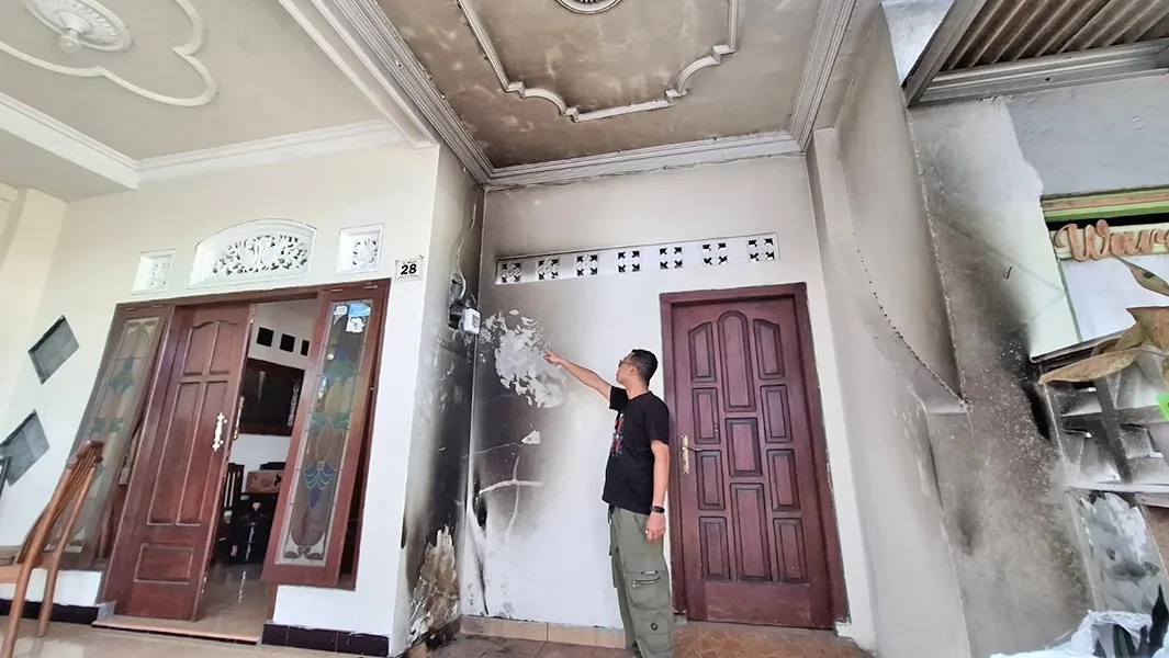 Rumah Warga Dau Diduga Dibakar OTK
