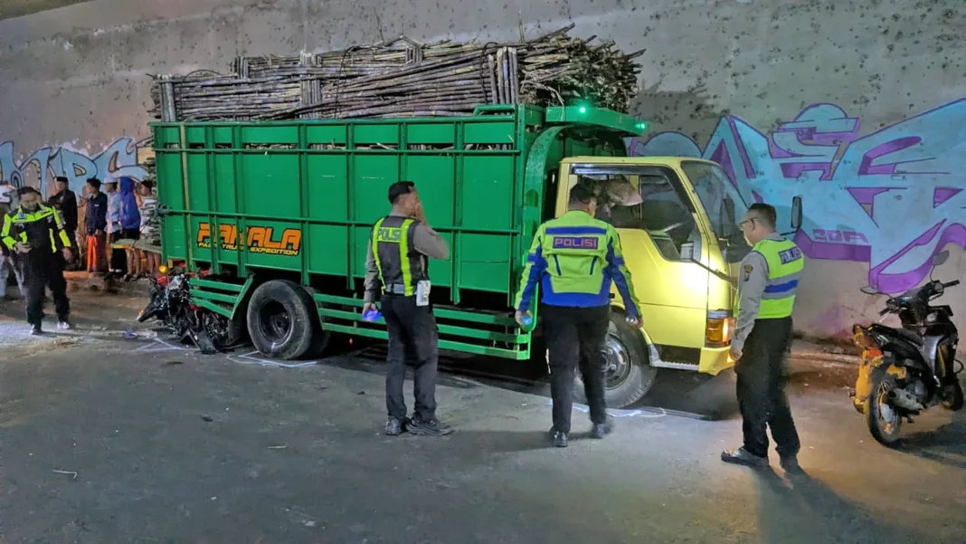 Tabrak Truk Tebu, Pemuda Lawang Meninggal
